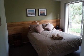 Lodge Tanjil Master Bedroom at Waterfront Retreat at Wattle Point, Gippsland Lakes Accommodation